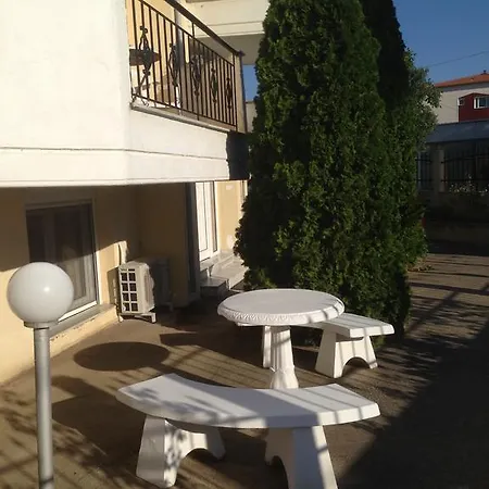 Daire Kapsalas Michaniona