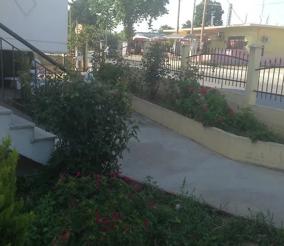 Kapsalas 尼亚米卡尼奥纳